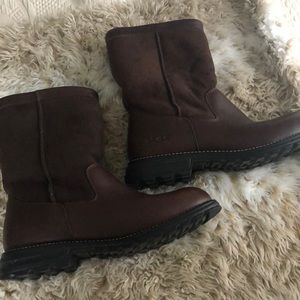 Ugg Australia, Brown leather/suede bootie! Size 9